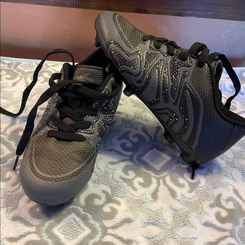 Dream Pairs Boys Soccer Cleats Size 3